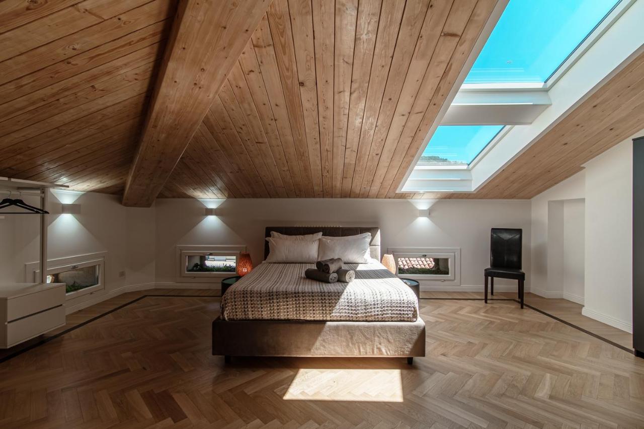 Апартаменты Attic 64 - The House Of Travelers Комо Экстерьер фото