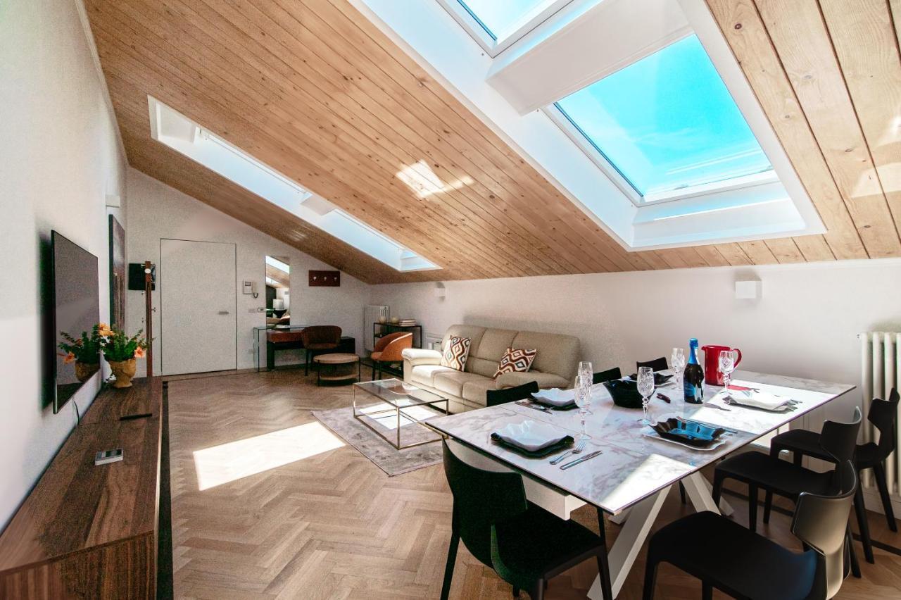 Апартаменты Attic 64 - The House Of Travelers Комо Экстерьер фото