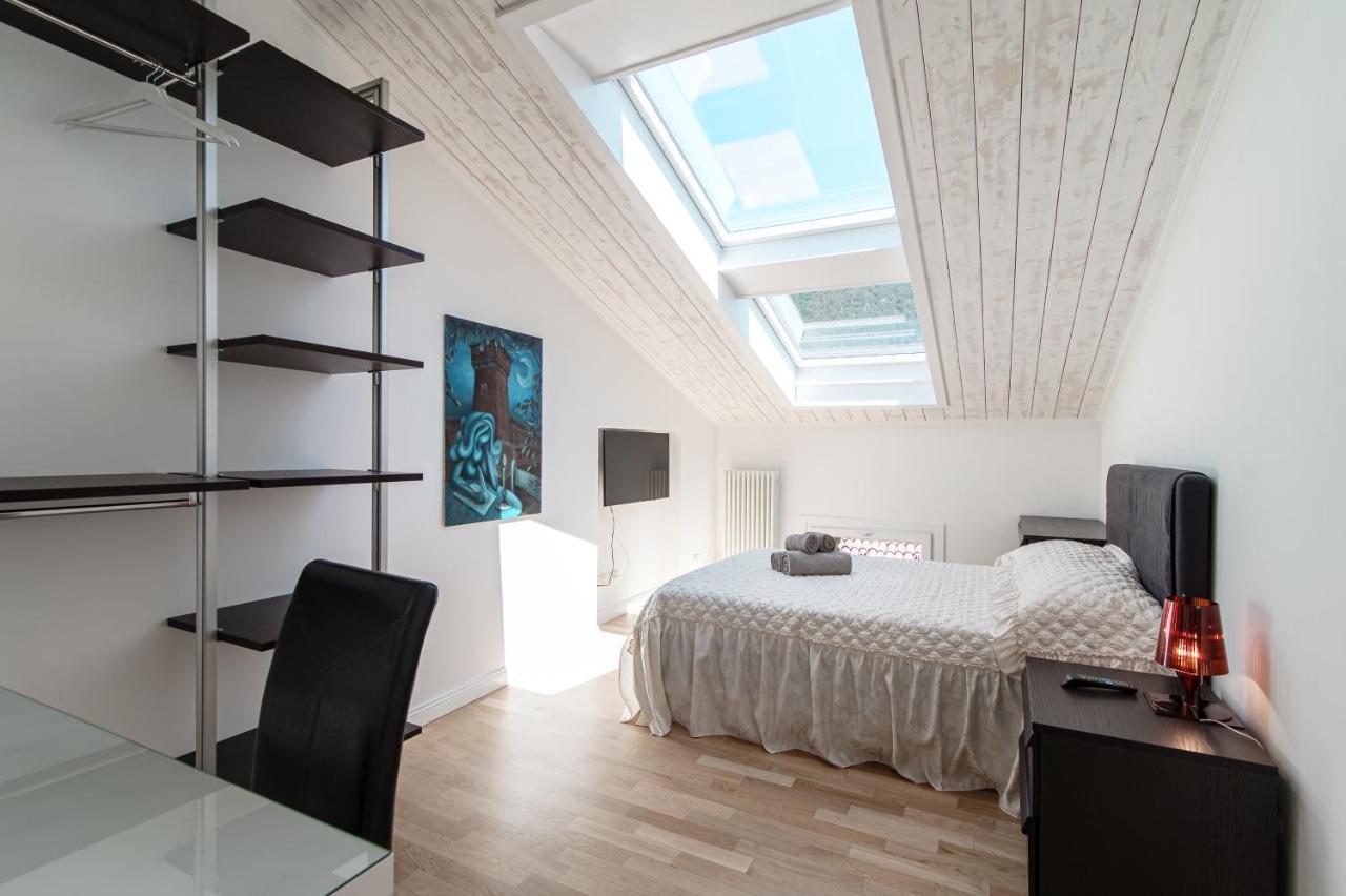 Апартаменты Attic 64 - The House Of Travelers Комо Экстерьер фото